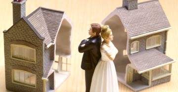 Деление квартиры по дарственной при разводе